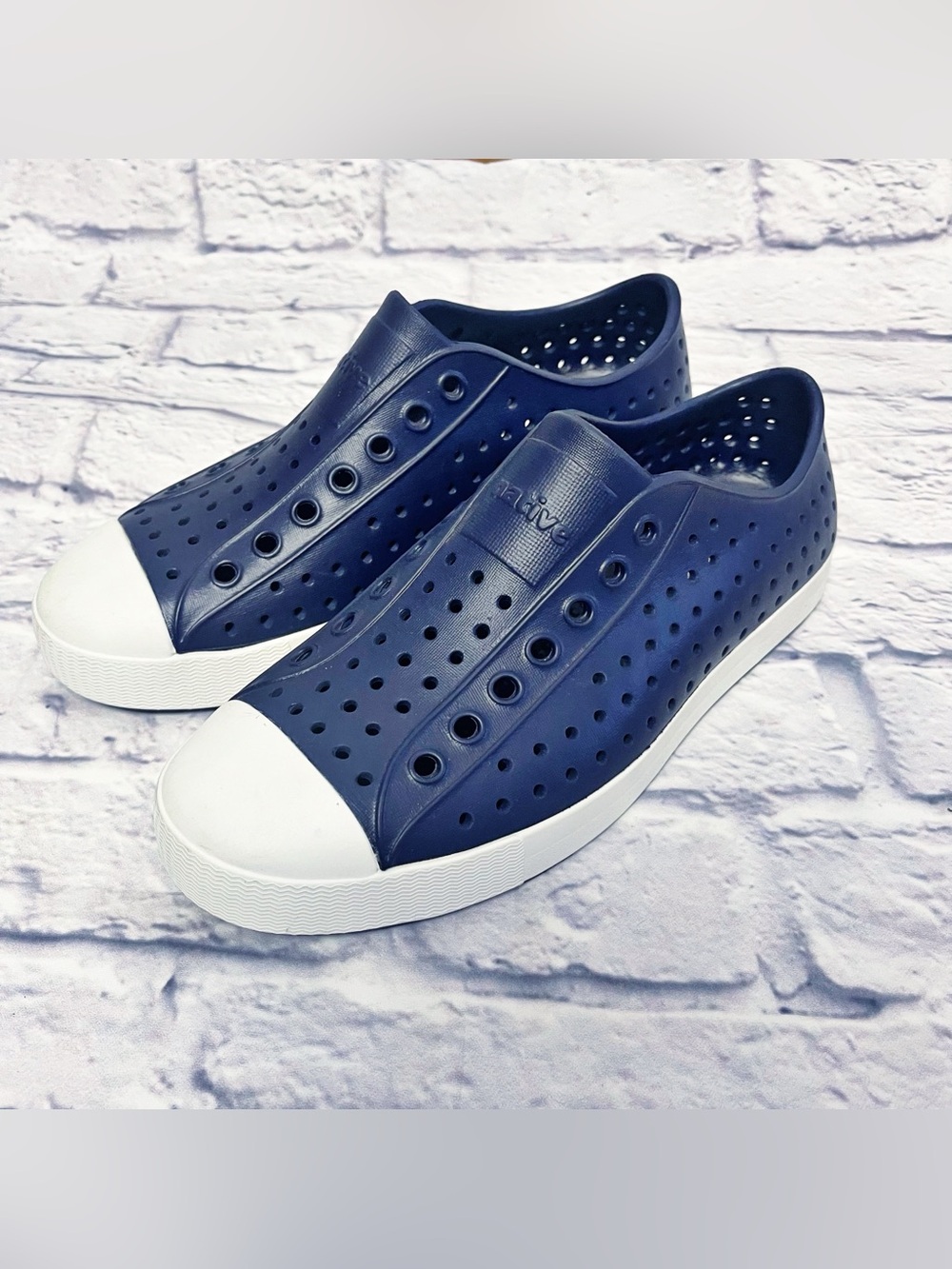 Native Jefferson Shoes Women’s 8 Men’s 6 Navy Blue White Slip On Waterproof Snea